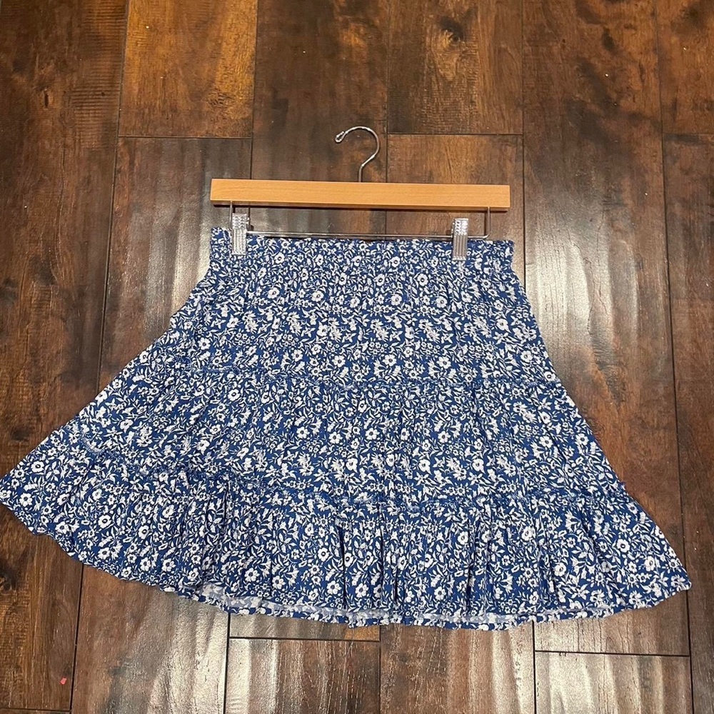 CUTE BLUE PATTERN SKIRT!